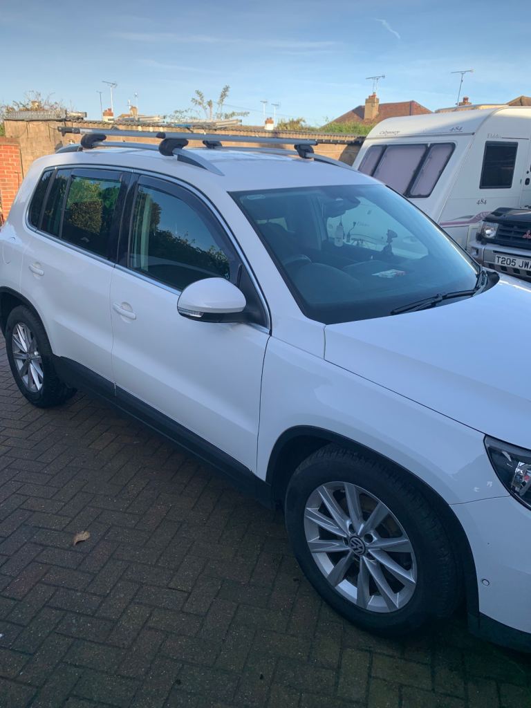 Volkswagen, TIGUAN, Estate, 2012, Semi-Auto, 1968 (cc), 5 doors