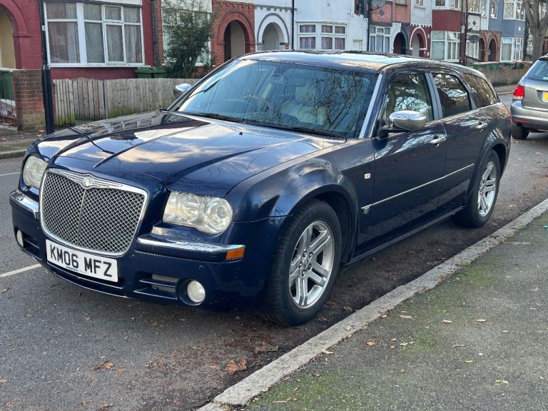 300C CRD AUTO TOURING LOW MILES 