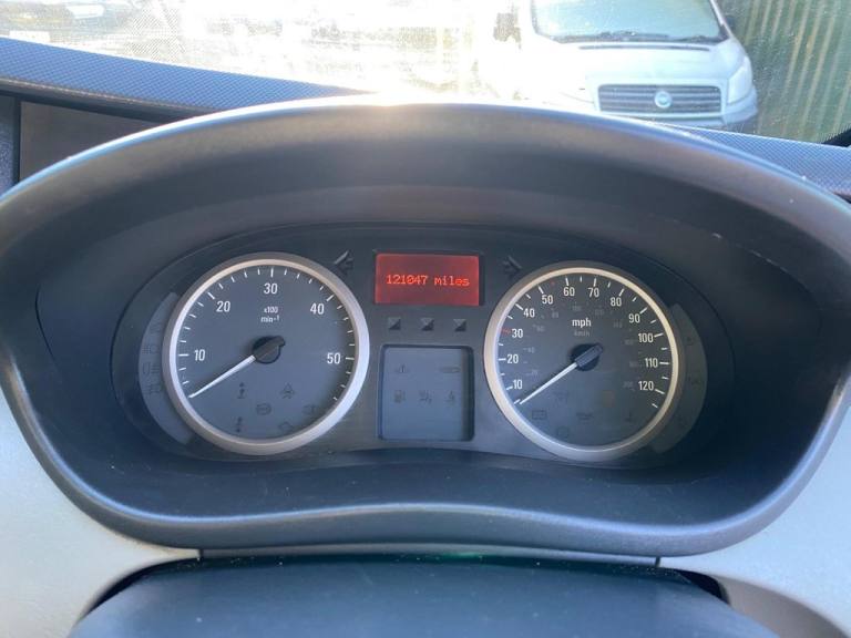 2013 Vauxhall Vivaro 2.0CDTI [115PS] Van 2.9t Euro 5 PANEL VAN DIESEL Manual