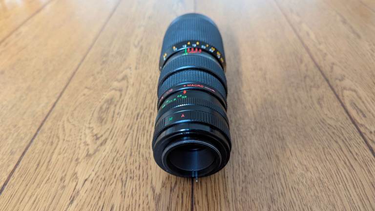 Helios Auto Zoom Macro f=85-210mm 1:3.8 Camera Lens