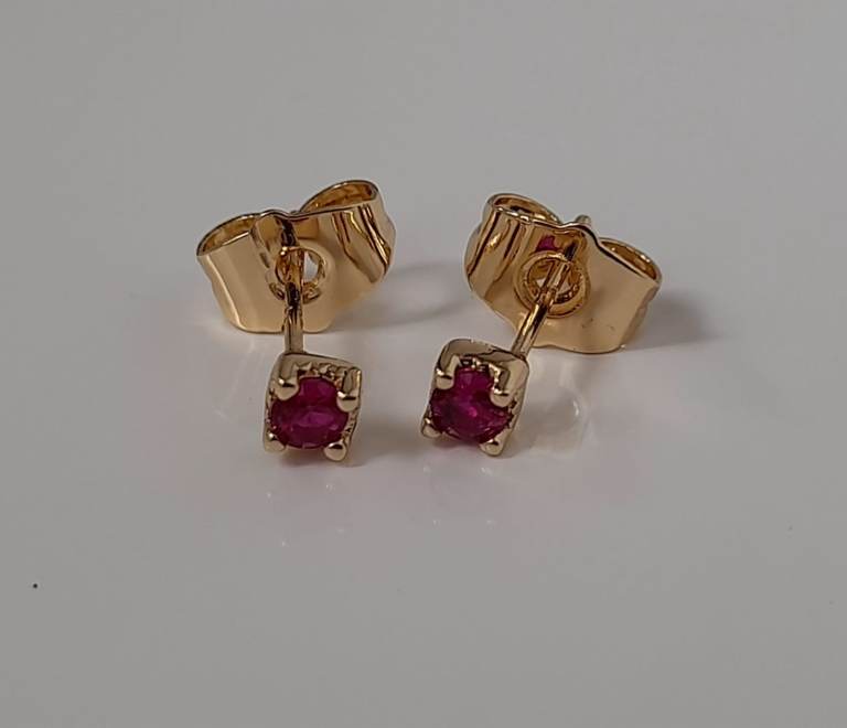 New 18k gold plated Small Gold Stud Earrings with Red Stone size 2mm