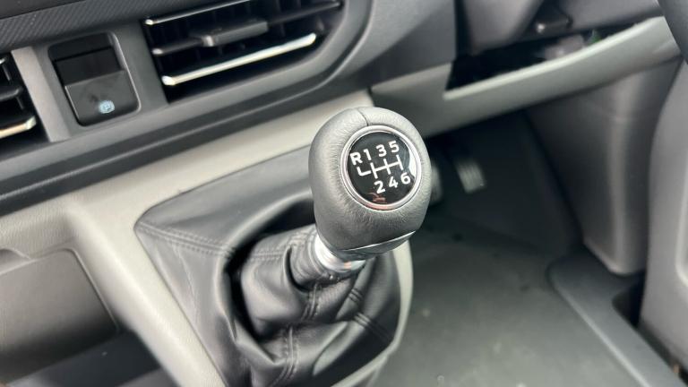 2025 Ford Transit Custom 320 L1 Diesel Fwd 2.0 EcoBlue 136ps H1 Van Limited Van Diesel Manual