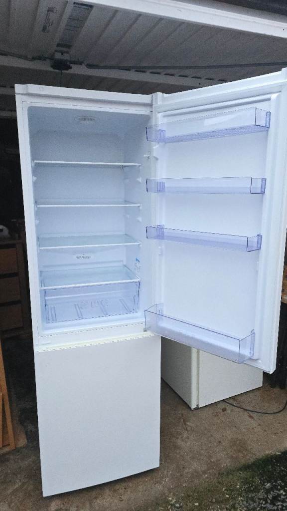 Beko Fridge Freezer  - Great Condition  - Can deliver locally from £7