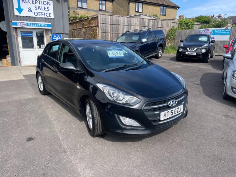 2015 Hyundai i30 1.6 CRDi Blue Drive SE 5dr HATCHBACK Diesel Manual