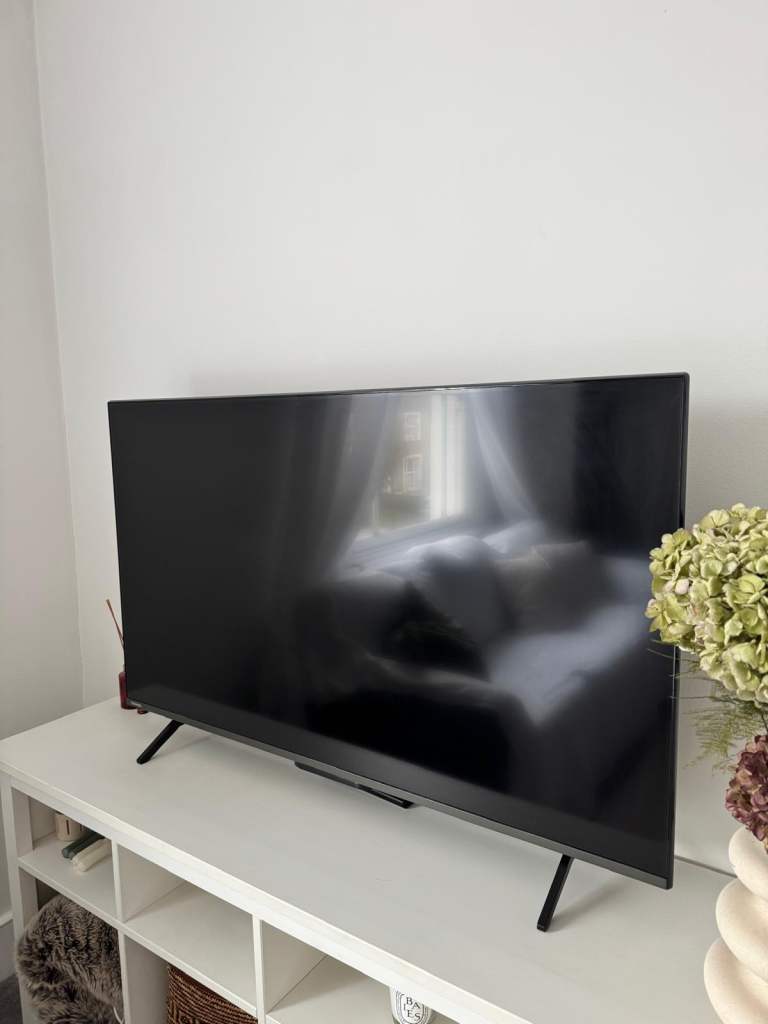 Toshiba 50UV2F53DB 50" 4K UHD HDR Smart LED TV