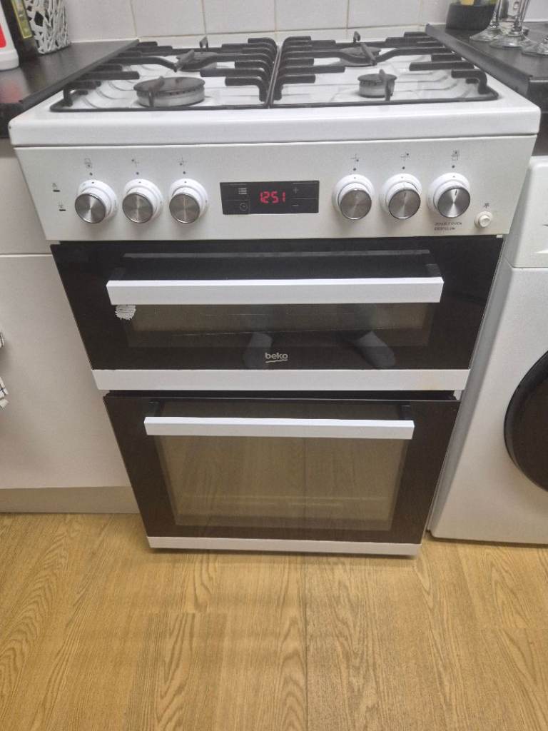 BEKO Dual Fuel Gas & Electronic Oven
