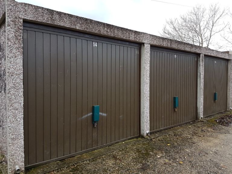 Garage/Parking/Storage to rent: Blagrove Drive (r/o 76) Wokingham RG41 4BD