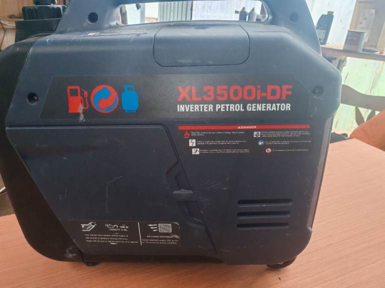 Inverter generator 