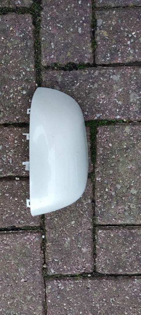 Nissan leaf drivers side mirror cover cap