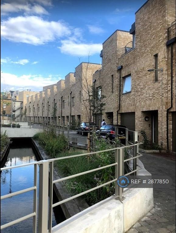 4 bedroom house in Orchid Mews, London, NW10 (4 bed) (#2877850)