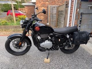 BSA, GOLD STAR, 2025, 652 (cc). SHADOW BLACK. PLUS EXTRAS.