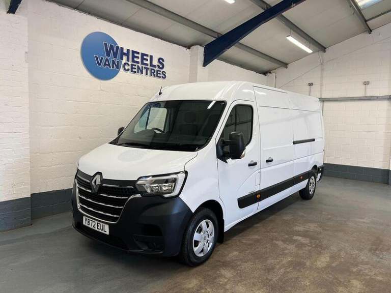 2023 Renault Master Master 2.3 dCi 35 Business+ FWD LWB Medium Roof Euro 6 4dr Panel Van Diesel M...