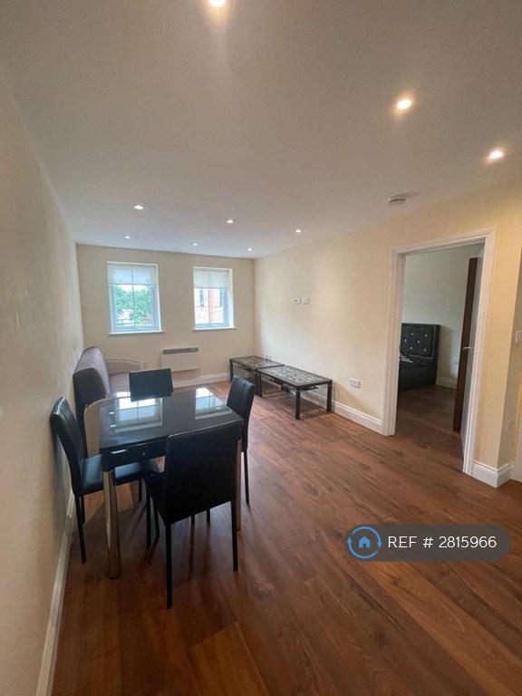 1 bedroom flat in The Mall, London, W5 (1 bed) (#2815966)