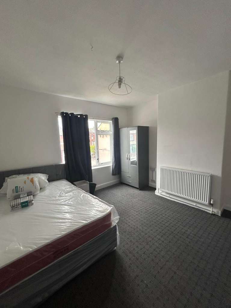 41 Cross Flatts Street, Leeds, LS11 7JJ, United Kingdom