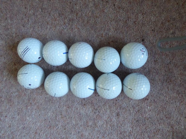 GOLF BALLS. TITLEIST PRO V1X