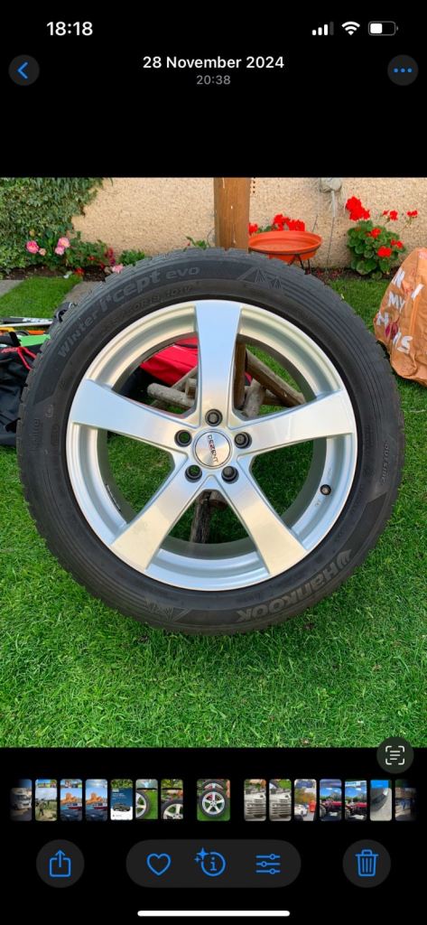Dezent 18 inch alloys with winter tyres 