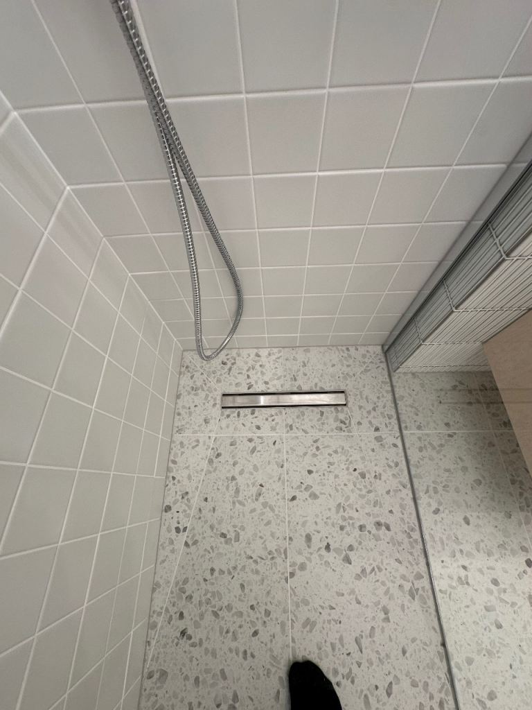 Builder,carpenter,plumber,bathroom,kitchen installer full house renovation 