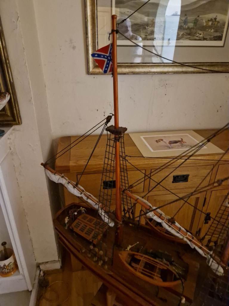 Large model ship
