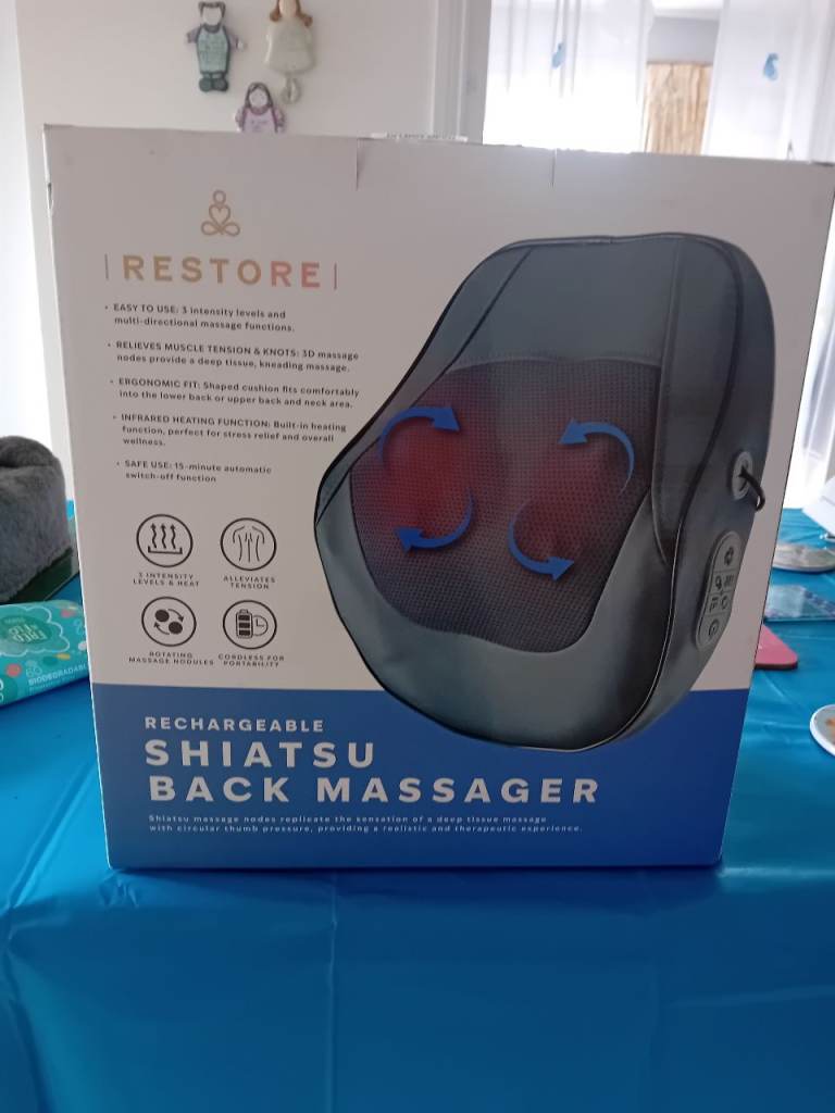SHIATSU BACK MASSAGER