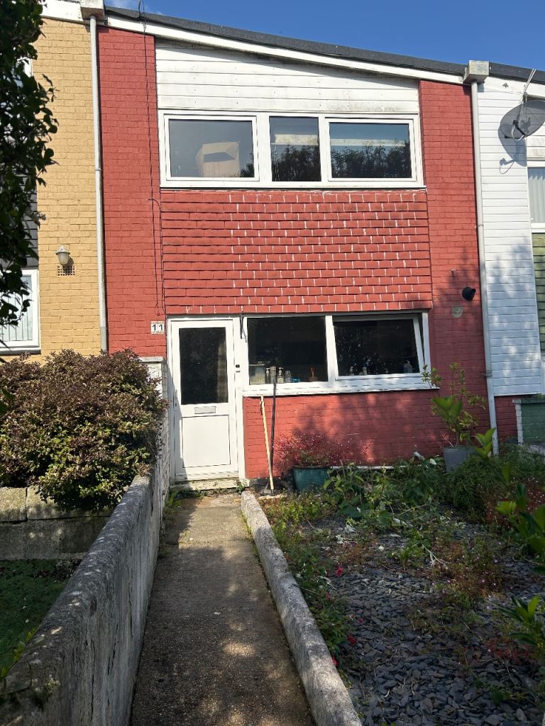 Home to rent 3 bed Southway