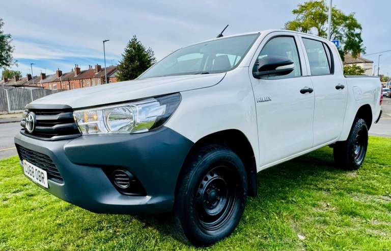 2018 Toyota Hilux Active D/Cab Pick Up 2.4 D-4D PICK UP Diesel Manual