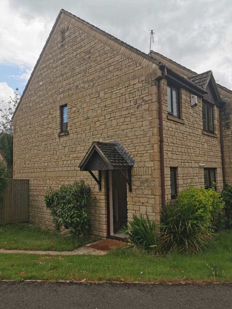 3 Bed Semi with Garage
