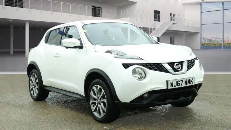 2017 Nissan Juke 1.6 Tekna XTRON Euro 6 5dr HATCHBACK Petrol Automatic