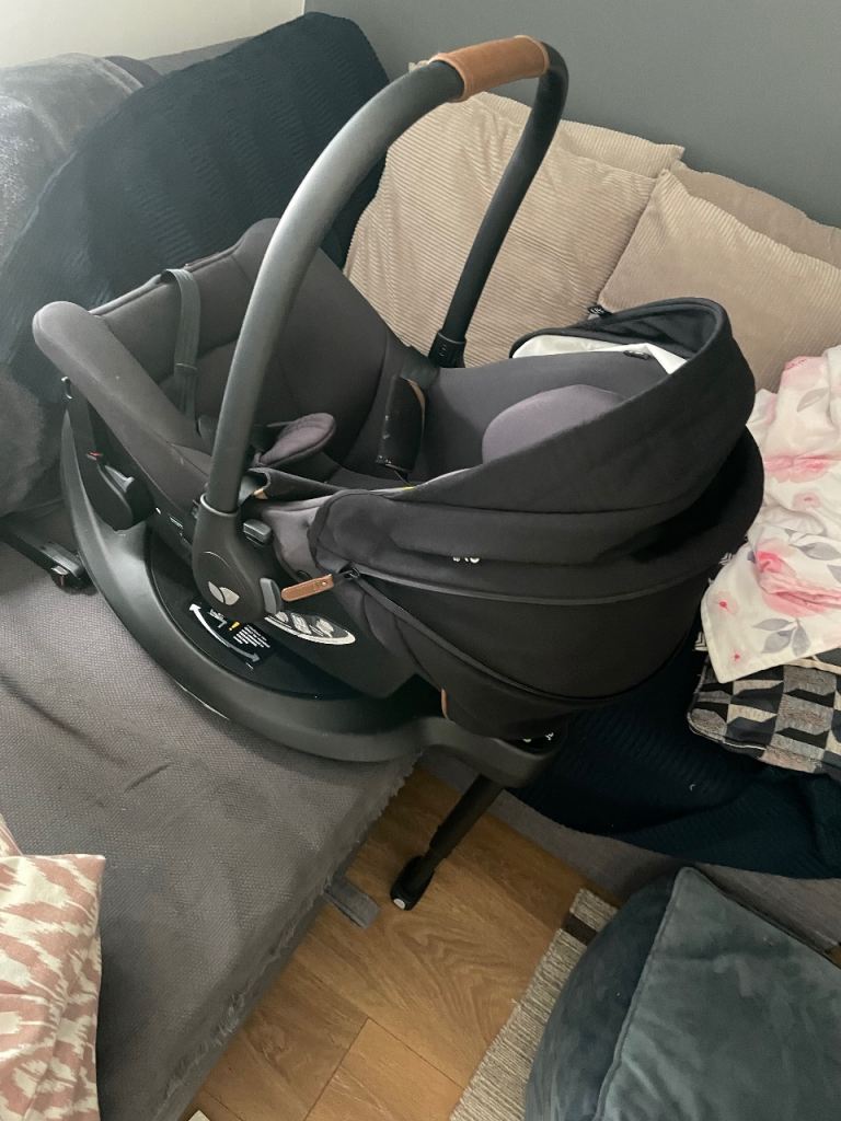 Joie i-Snug 2 i-Size Car Seat & i-Base Encore - Black