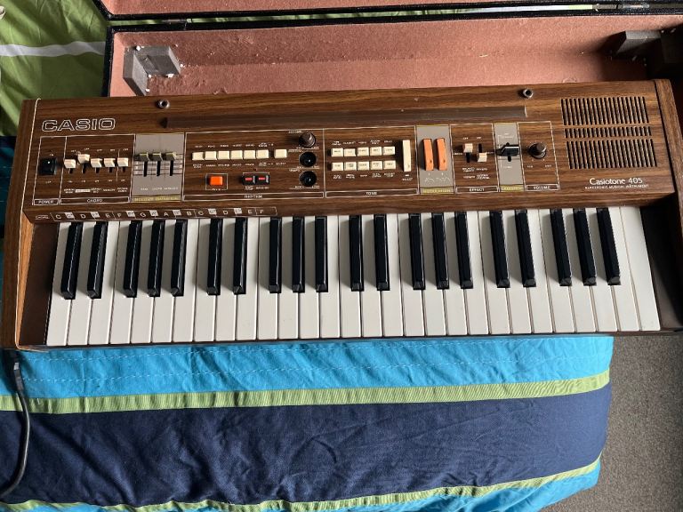 Vintage Casio Tone 405 analog synth keyboard 