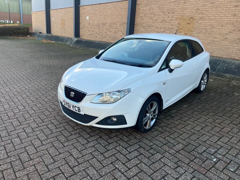 Seat, IBIZA, Hatchback, 2012, Manual, 1390 (cc), 3 doors