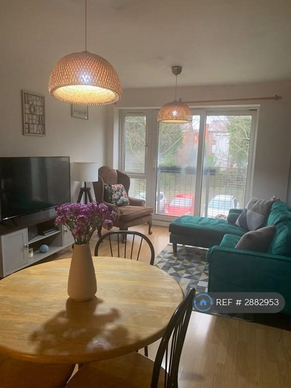 2 bedroom flat in Cara House, Manchester, M16 (2 bed) (#2882953)