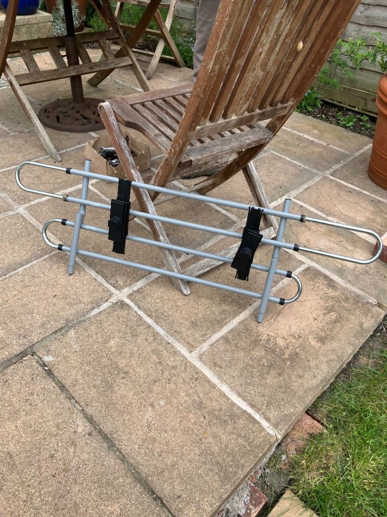 Halfords Tubular Dog Guard