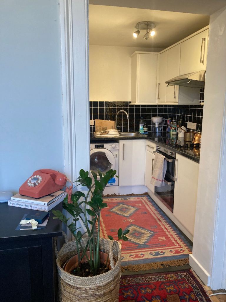 Vintage style dial telephone (working)