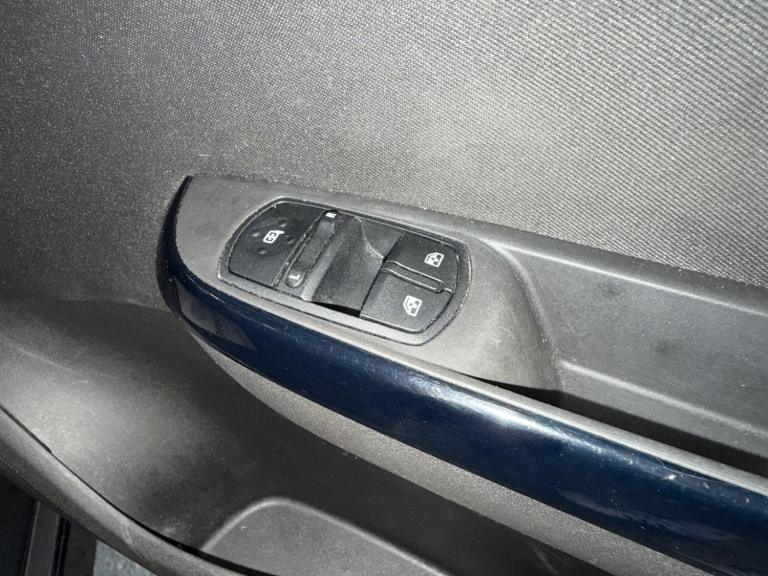 2015 Vauxhall Corsa 1.4i Turbo ecoFLEX Limited Edition Euro 6 (s/s) 3dr HATCHBACK Petrol Manual