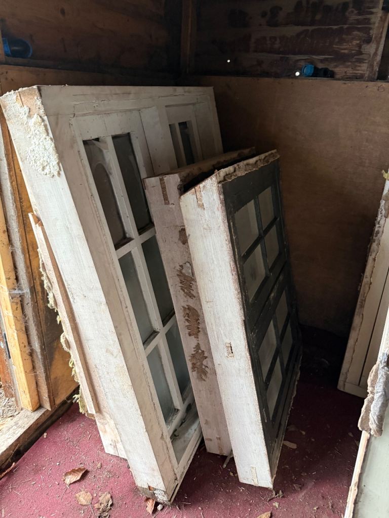 15 x hardwood custom made windows £150 each 