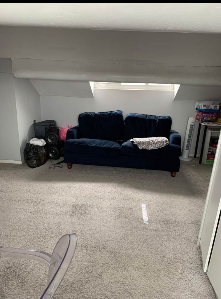 £1000 - Lovely 3 Bed house to rent in Shaw OL2