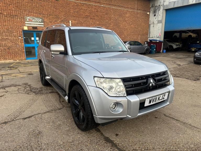 2011 Mitsubishi Shogun 3.2 DI-DC [197] Diamond 5dr Auto ESTATE DIESEL Automatic