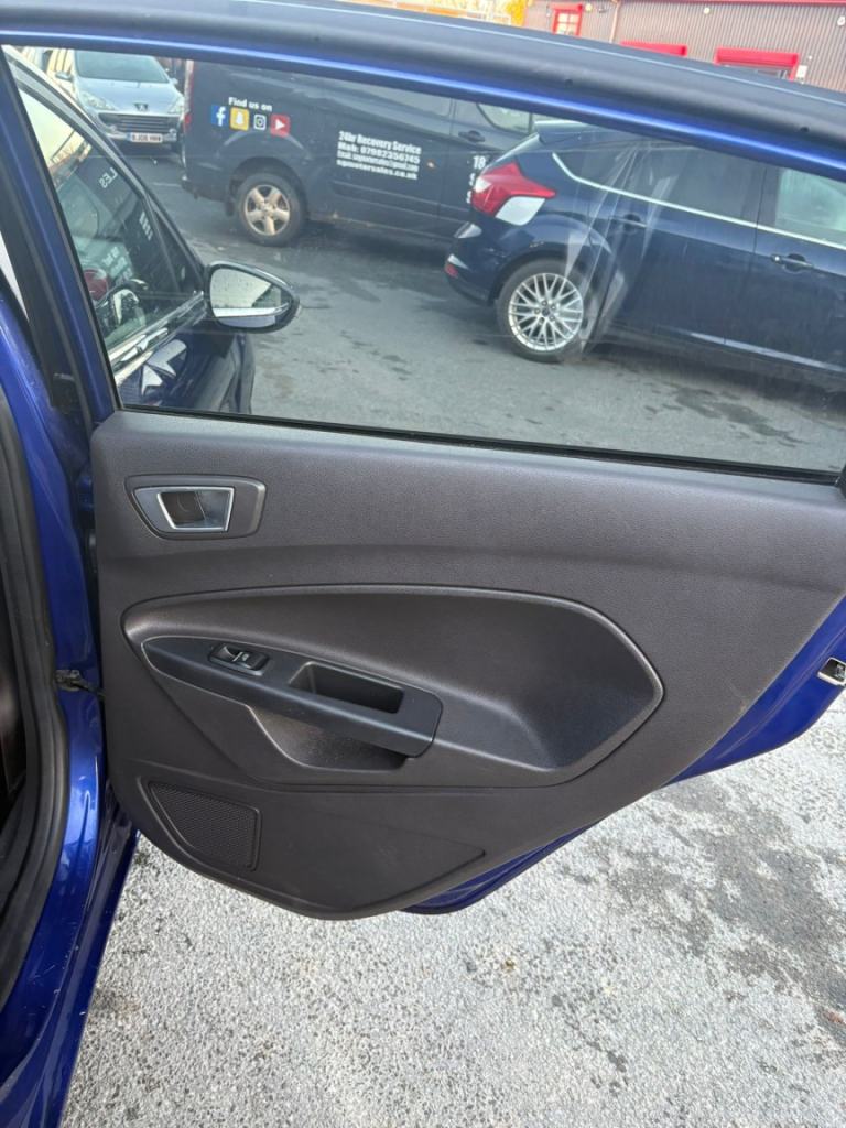 FORD FIESTA 1.0 T EcoBoost Titanium X 2015