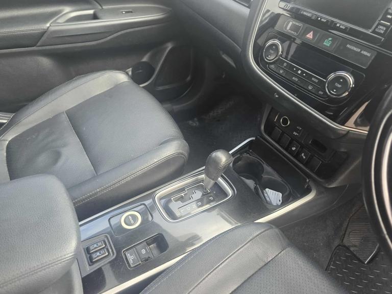 2017 Mitsubishi Outlander 2.2 DI-D 4 5dr Auto ESTATE Diesel Automatic