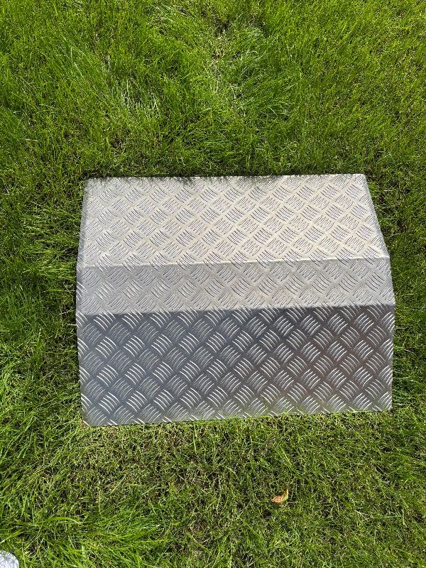 Aluminium Threshold Bridging Ramp – 10cm High