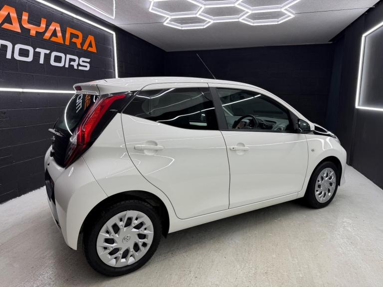 2018 Toyota AYGO 1.0 VVT-i X-Play 5dr HATCHBACK PETROL Manual