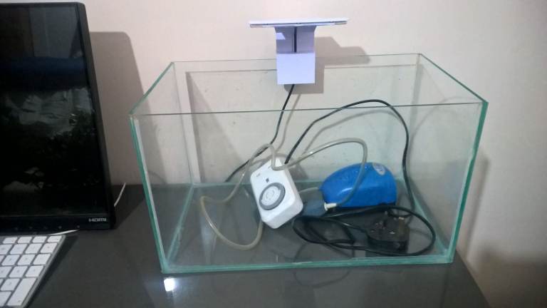 Aquarium Fish tank with LED light, Air Pump, Timer (to switch light on/off in morning and evening),