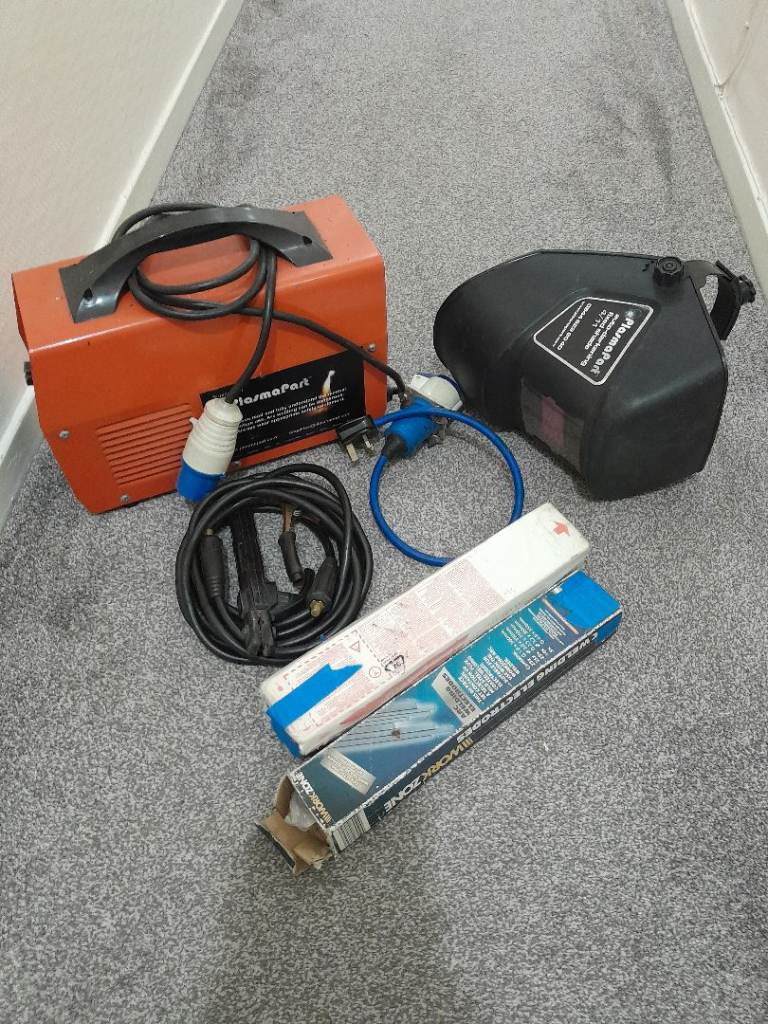 Plasmapart 200A Inverter welder, mask and rods.