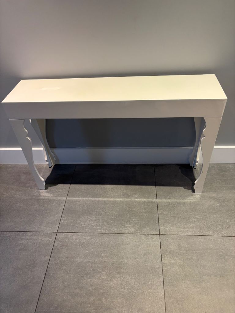 White high gloss console table