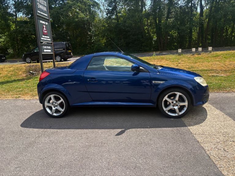 Vauxhall, TIGRA, Convertible, 2005, Manual, 1364 (cc), 2 doors