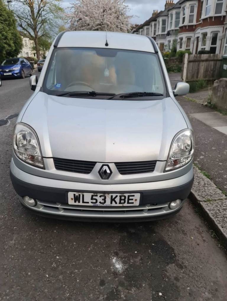 Renault kangoo 1.6 petrol automatic 
