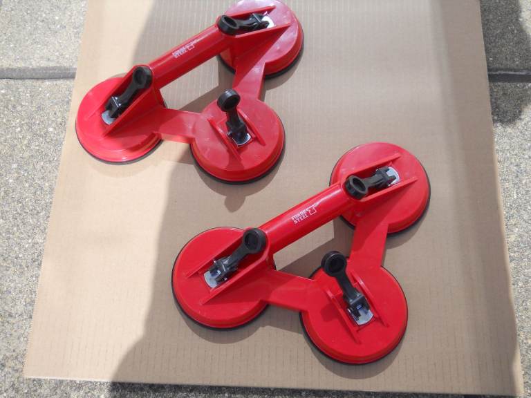 GLASS CUP SUCTION LIFTERS Triple Forge