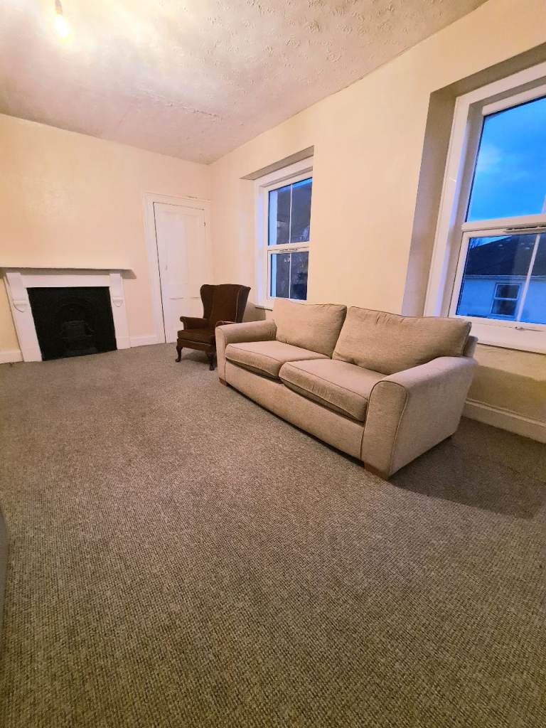 Studio flat near city centre 