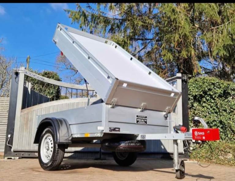 ANSSEMS CAR TRAILER CAMPING BOOT MARKET BOX BIKE FREE IFOR WILLIAMS KEY RING