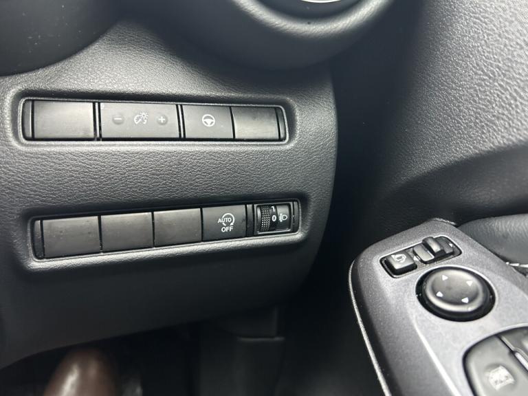 2022 Nissan Juke 1.0 DIG-T TEKNA 5DR Manual Hatchback Petrol Manual